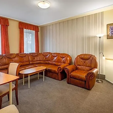 Platan Hotel 3*