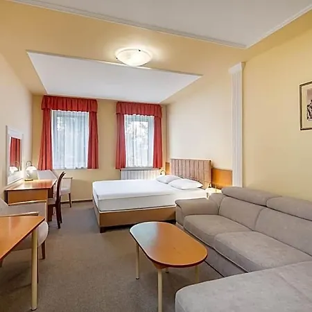 Platan Hotel