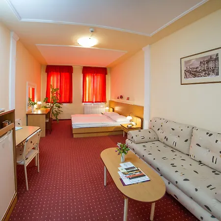 Platan 3* Debrecen