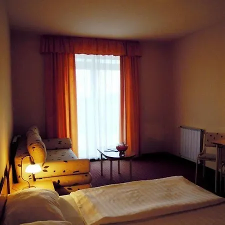 Hotel Platan